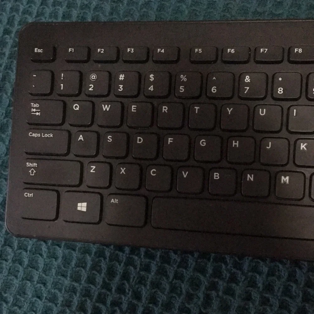 One Dell keyboard and one mouse black bundle